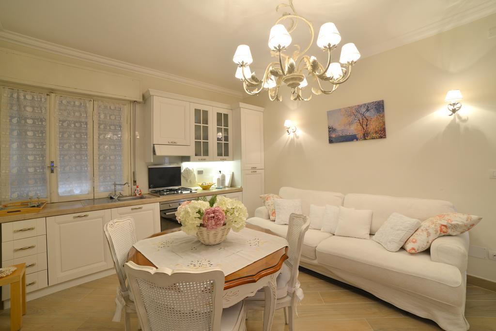 Casa Grandis Dimora Di Charme Nel Cuore Di Bordighera Apartamento Exterior foto