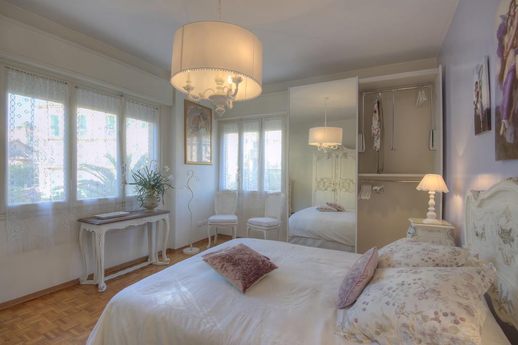 Casa Grandis Dimora Di Charme Nel Cuore Di Bordighera Apartamento Exterior foto