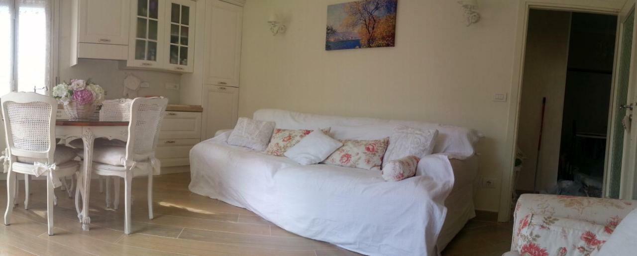 Casa Grandis Dimora Di Charme Nel Cuore Di Bordighera Apartamento Quarto foto